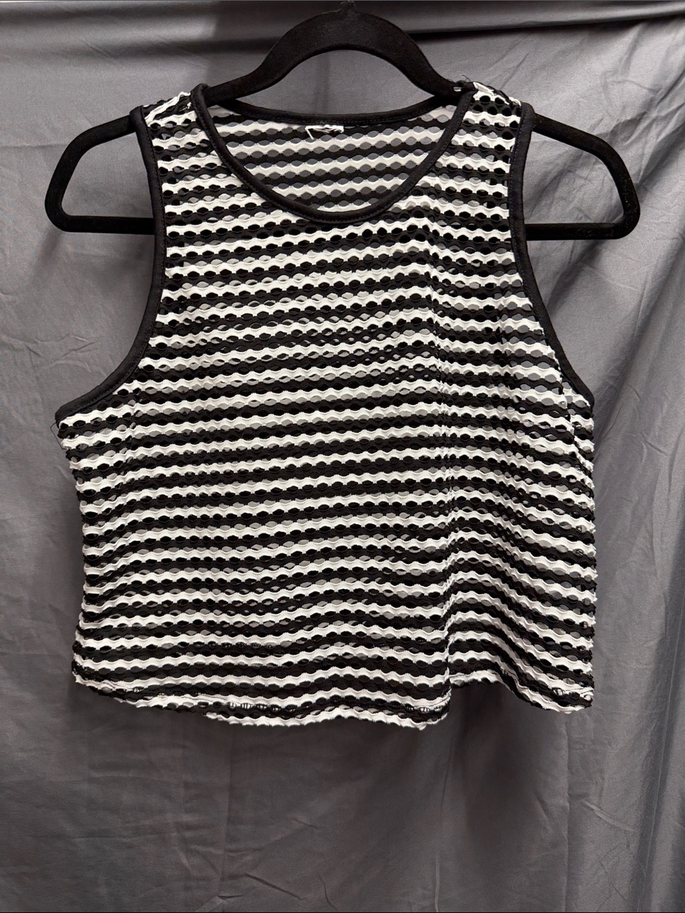 Women’s Black and White Striped Sleeveless Tank Top